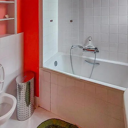 Дом отдыха Lovely In Sur *