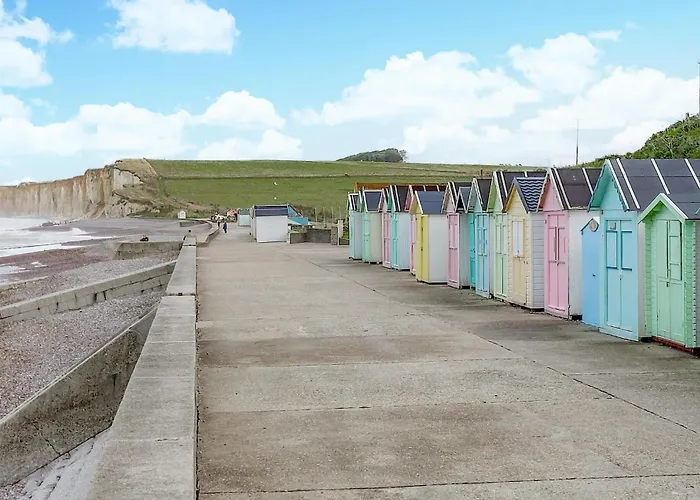 Lovely In Sur Holiday home *